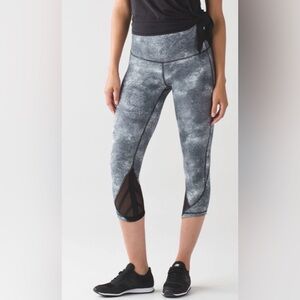 Lululemon Essential Rhythm Crop Full On Luxtreme Leggings Size 4